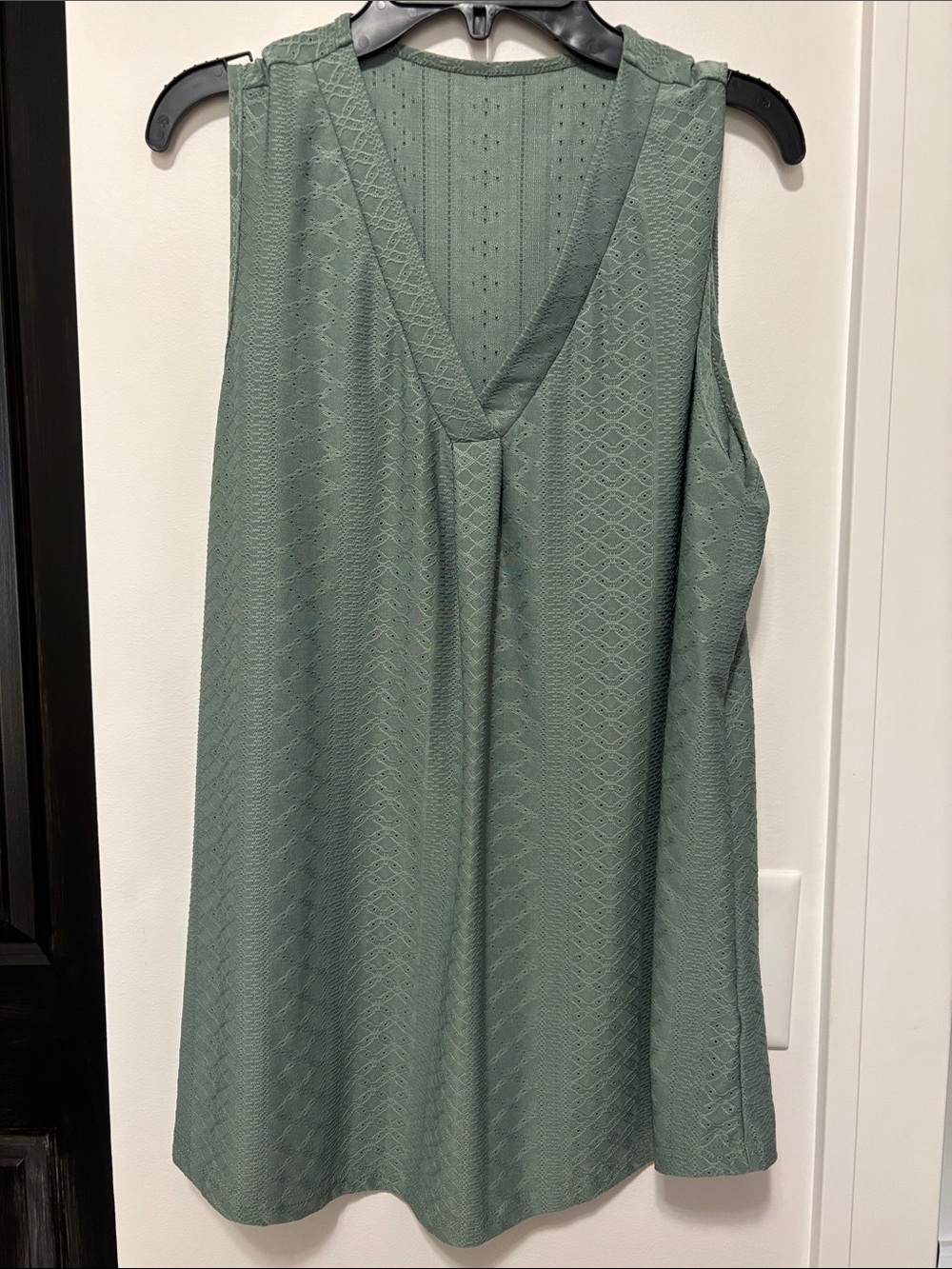 Sleeveless V-Neck Textured Tank Top - Sage Green